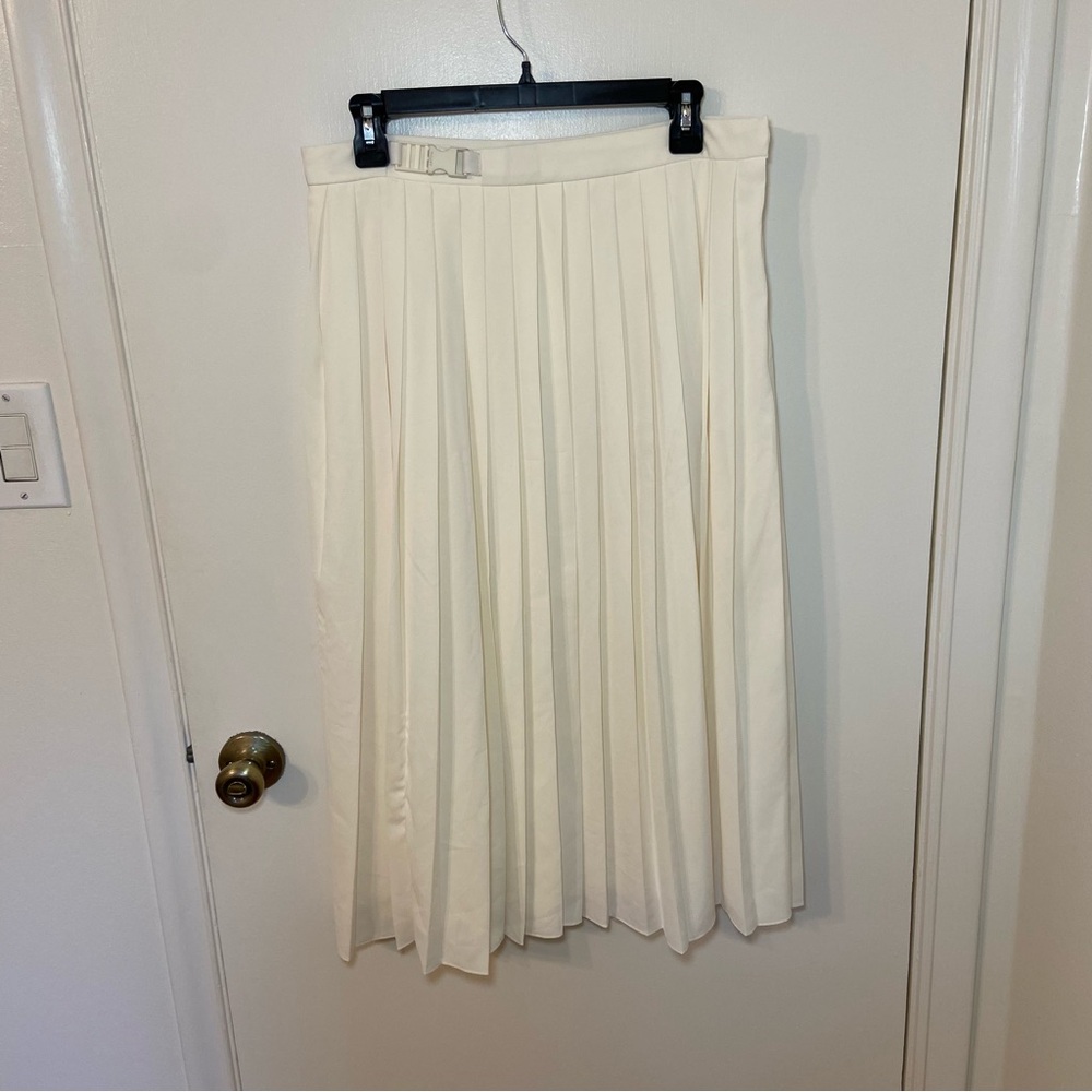 Tilley Tech Slk Pleated Midi Skirt Size 10 Off White
